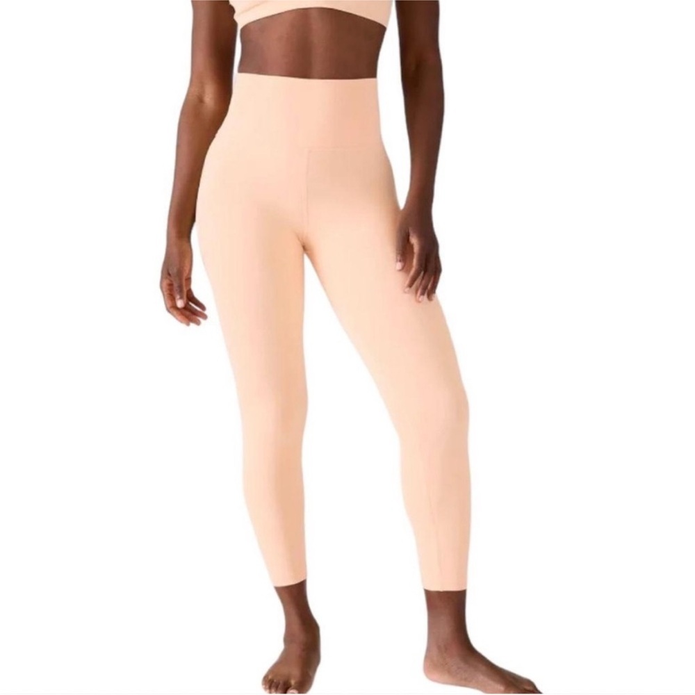 Athleta Elation NWT Ultra High Rise 7/8 Legging – Peach